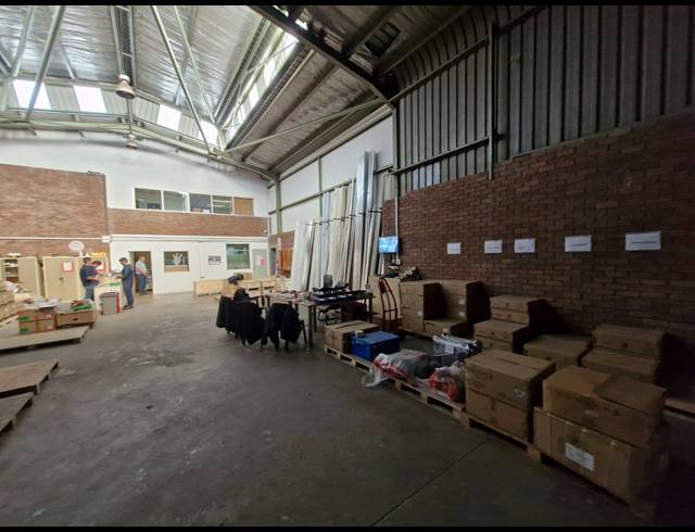 357M² WAREHOUSE TO LET IN JET PARK